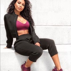 Gymshark Cropped Runched Joggers NWT